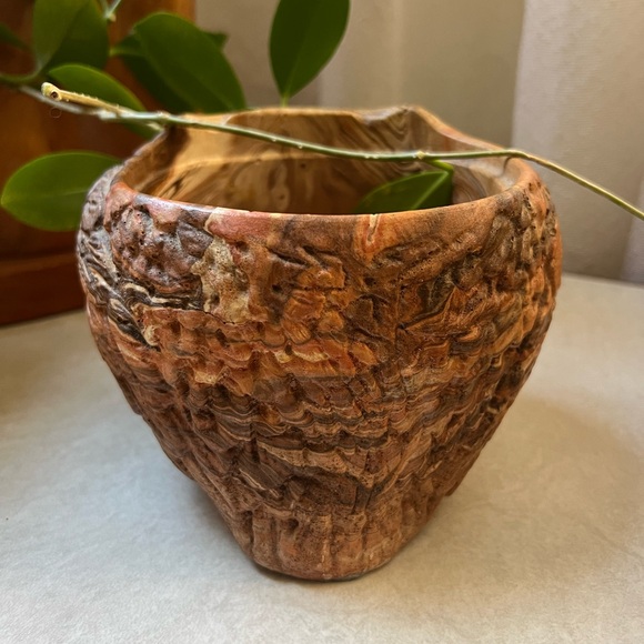 Stone Owl Planter - Picture 6 of 9